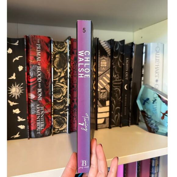 Taming By Chloe Walsh Boys Of Tommen #5 Paperback Book - Picture 2 of 8